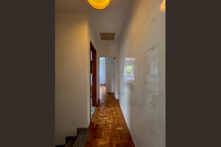 Casa à venda com 137m², 2 quartos e 2 vagasCorredor