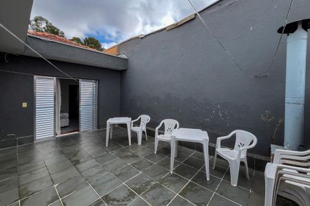 Casa à venda com 137m², 2 quartos e 2 vagasVranda