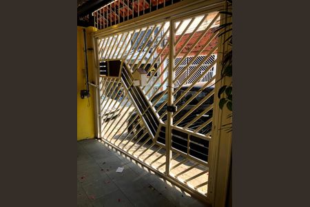 Casa para alugar com 260m², 2 quartos e 2 vagas Casa para alugar com 260m², 2 quartos e 2 vagasÁrea externa