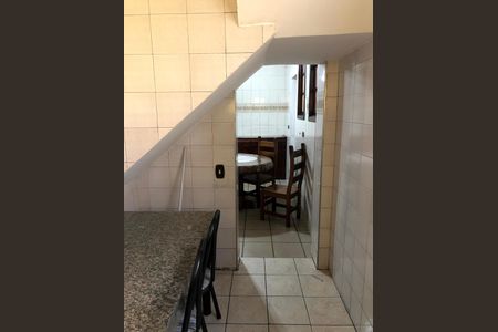 Casa para alugar com 260m², 2 quartos e 2 vagas Casa para alugar com 260m², 2 quartos e 2 vagasCozinha