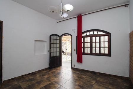 Sala  de casa para alugar com 6 quartos, 260m² em Jardim Beatriz, Taboão da Serra