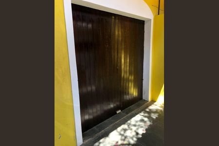 Casa para alugar com 260m², 2 quartos e 2 vagas Casa para alugar com 260m², 2 quartos e 2 vagasÁrea externa