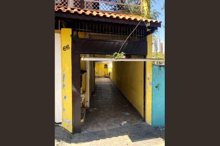 Casa para alugar com 260m², 2 quartos e 2 vagas Casa para alugar com 260m², 2 quartos e 2 vagasÁrea externa