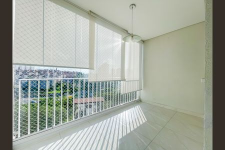 Apartamento à venda com 79m², 3 quartos e 2 vagas Apartamento à venda com 79m², 3 quartos e 2 vagasSacada