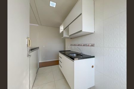 Apartamento à venda com 79m², 3 quartos e 2 vagas Apartamento à venda com 79m², 3 quartos e 2 vagasCozinha e Área de Serviço