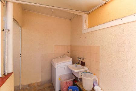 Casa à venda com 184m², 3 quartos e 2 vagasÁrea de Serviço