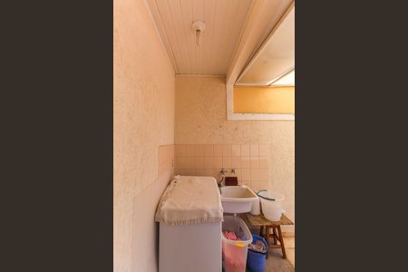 Casa à venda com 184m², 3 quartos e 2 vagasÁrea de Serviço