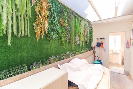 Casa à venda com 184m², 3 quartos e 2 vagasÁrea externa