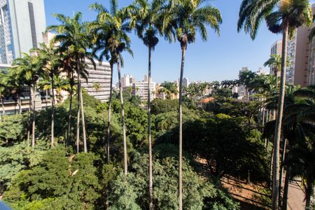 Apartamento para alugar com 169m², 3 quartos e 1 vagaVISTA DO QUARTO 2