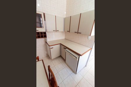 Apartamento para alugar com 169m², 3 quartos e 1 vagaCOZINHA