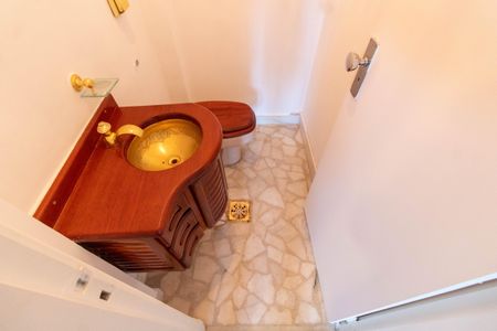 Apartamento para alugar com 169m², 3 quartos e 1 vagaLAVABO