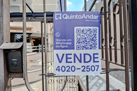 Apartamento à venda com 147m², 3 quartos e 2 vagas Apartamento à venda com 147m², 3 quartos e 2 vagasPlaquinha