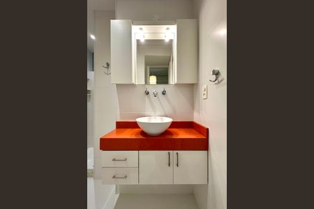 Apartamento para alugar com 180m², 4 quartos e 1 vaga