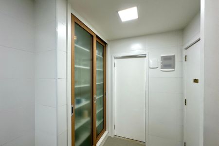 Apartamento para alugar com 180m², 4 quartos e 1 vaga