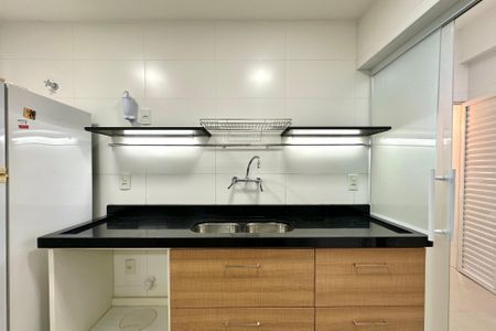 Apartamento para alugar com 180m², 4 quartos e 1 vaga
