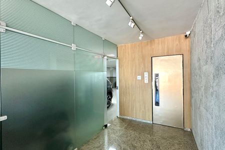 Apartamento para alugar com 180m², 4 quartos e 1 vaga