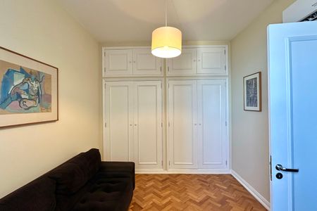 Apartamento para alugar com 180m², 4 quartos e 1 vaga