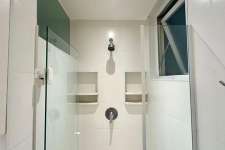 Apartamento para alugar com 180m², 4 quartos e 1 vaga