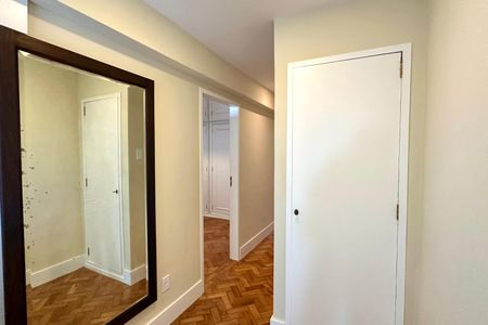 Apartamento para alugar com 180m², 4 quartos e 1 vaga