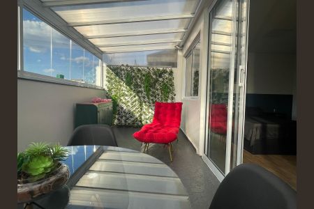 Apartamento à venda com 51m², 1 quarto e 1 vaga Apartamento à venda com 51m², 1 quarto e 1 vagaVaranda