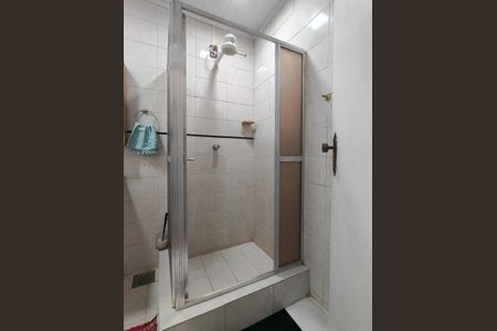 Apartamento para alugar com 70m², 2 quartos e 1 vaga Apartamento para alugar com 70m², 2 quartos e 1 vagaBanheiro Corredor