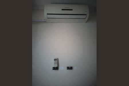 Quarto de kitnet/studio para alugar com 1 quarto, 52m² em Azenha, Porto Alegre