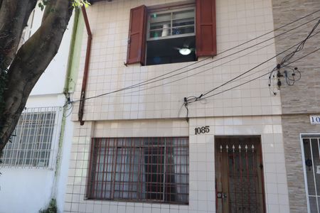 Casa para alugar com 90m², 2 quartos e sem vagaFachada e portão