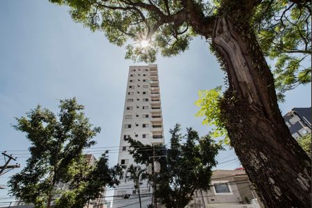 Apartamento à venda com 60m², 2 quartos e 1 vaga Apartamento à venda com 60m², 2 quartos e 1 vagaFachada