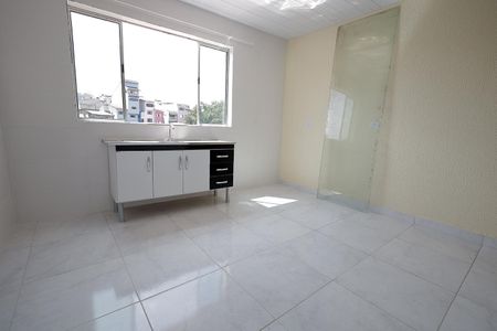 Casa para alugar com 72m², 2 quartos e 1 vaga Casa para alugar com 72m², 2 quartos e 1 vagaCozinha