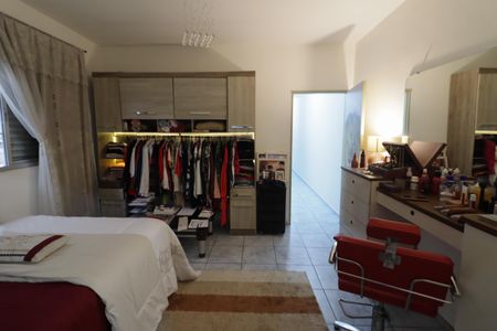 Casa para alugar com 200m², 4 quartos e 1 vagaSuíte 1