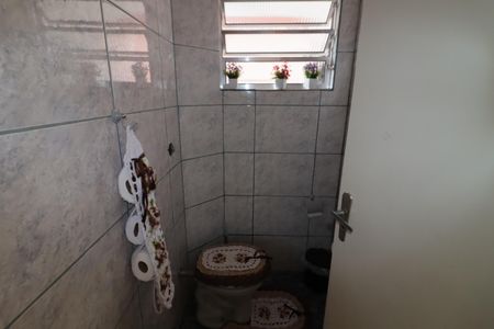 Casa para alugar com 200m², 4 quartos e 1 vagaLavabo