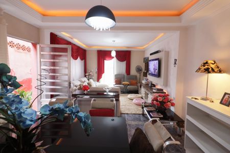 Casa para alugar com 200m², 4 quartos e 1 vagaSala