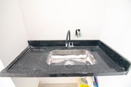 Cozinha de kitnet/studio para alugar com 1 quarto, 37m² em Jardim Aeroporto, São Paulo