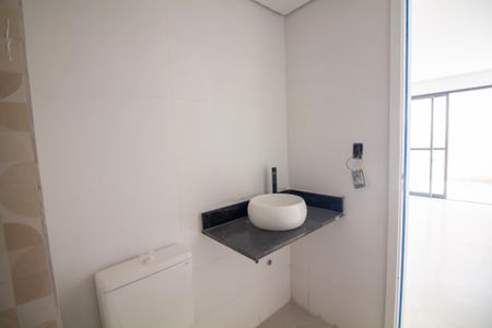Banheiro de kitnet/studio para alugar com 1 quarto, 37m² em Jardim Aeroporto, São Paulo