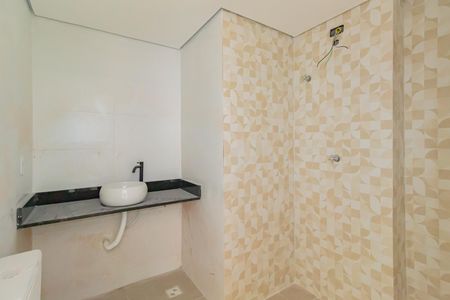 Banheiro de kitnet/studio para alugar com 1 quarto, 37m² em Jardim Aeroporto, São Paulo