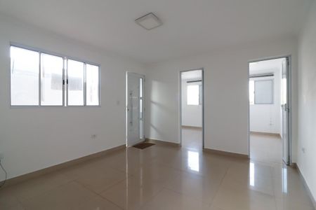 Sala de casa para alugar com 2 quartos, 60m² em Jardim Gonzaga, São Paulo