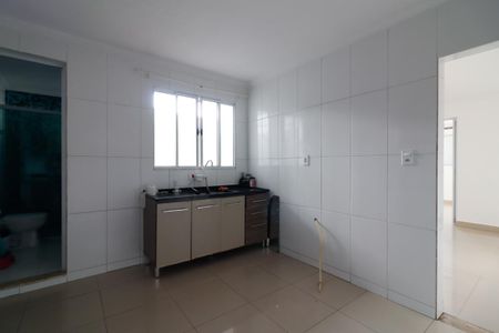Casa para alugar com 60m², 2 quartos e sem vaga Casa para alugar com 60m², 2 quartos e sem vagaCozinha