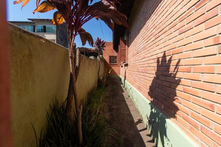 Casa à venda com 110m², 2 quartos e 3 vagasQuintal