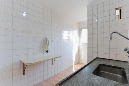 Apartamento para alugar com 60m², 2 quartos e 2 vagas Apartamento para alugar com 60m², 2 quartos e 2 vagasCozinha