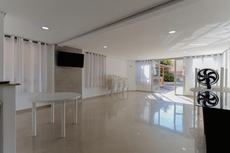 Apartamento para alugar com 60m², 2 quartos e 2 vagas Apartamento para alugar com 60m², 2 quartos e 2 vagasÁrea comum - Salão de festas