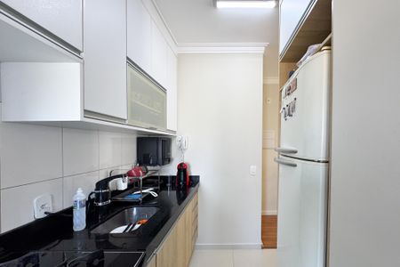 Apartamento à venda com 64m², 2 quartos e 2 vagasCozinha 
