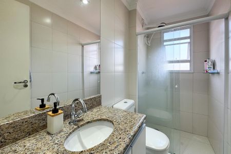 Apartamento à venda com 64m², 2 quartos e 2 vagasBanheiro Social