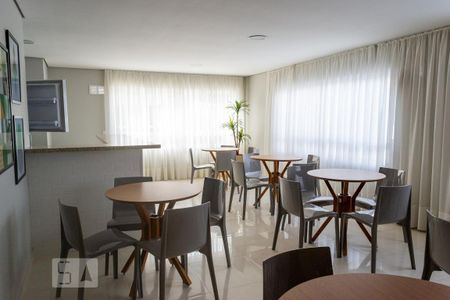 Apartamento à venda com 64m², 2 quartos e 2 vagasÁrea comum - Salão de festas