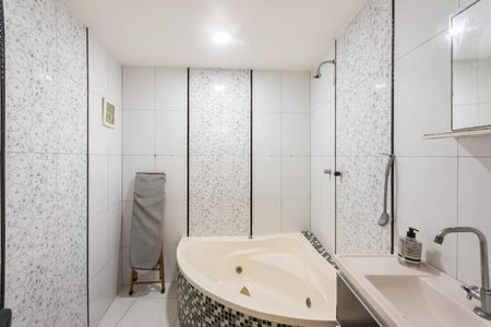 Casa para alugar com 148m², 4 quartos e 1 vagaBanheiro 1