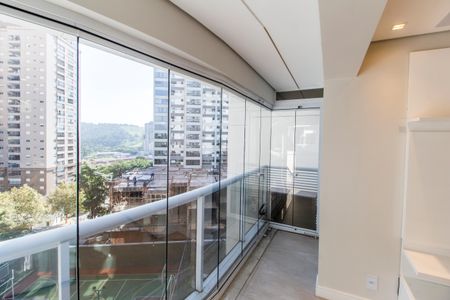 Varanda de apartamento para alugar com 1 quarto, 50m² em Melville Empresarial Ii, Barueri