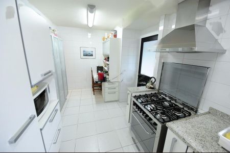 Apartamento à venda com 160m², 3 quartos e 3 vagasFoto 15