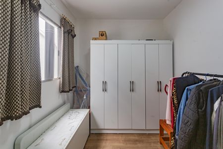 Casa à venda com 120m², 2 quartos e 1 vaga Casa à venda com 120m², 2 quartos e 1 vagaCloset do Quarto 2