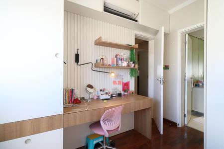 Apartamento à venda com 117m², 3 quartos e 2 vagasSuite 1