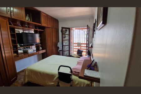 Casa à venda com 180m², 3 quartos e 1 vagaQuarto