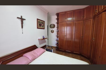 Casa à venda com 180m², 3 quartos e 1 vagaQuarto